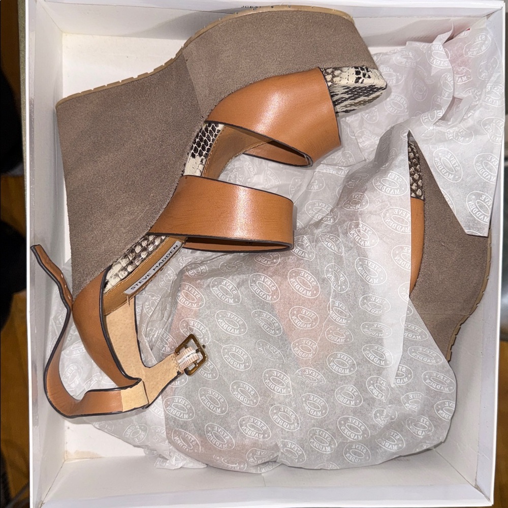 Steve Madden Calvi wedge - Picture 2 of 4